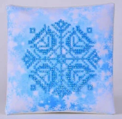 Diamond Dotz SNOWFLAKE PILLOW - DDOTZ